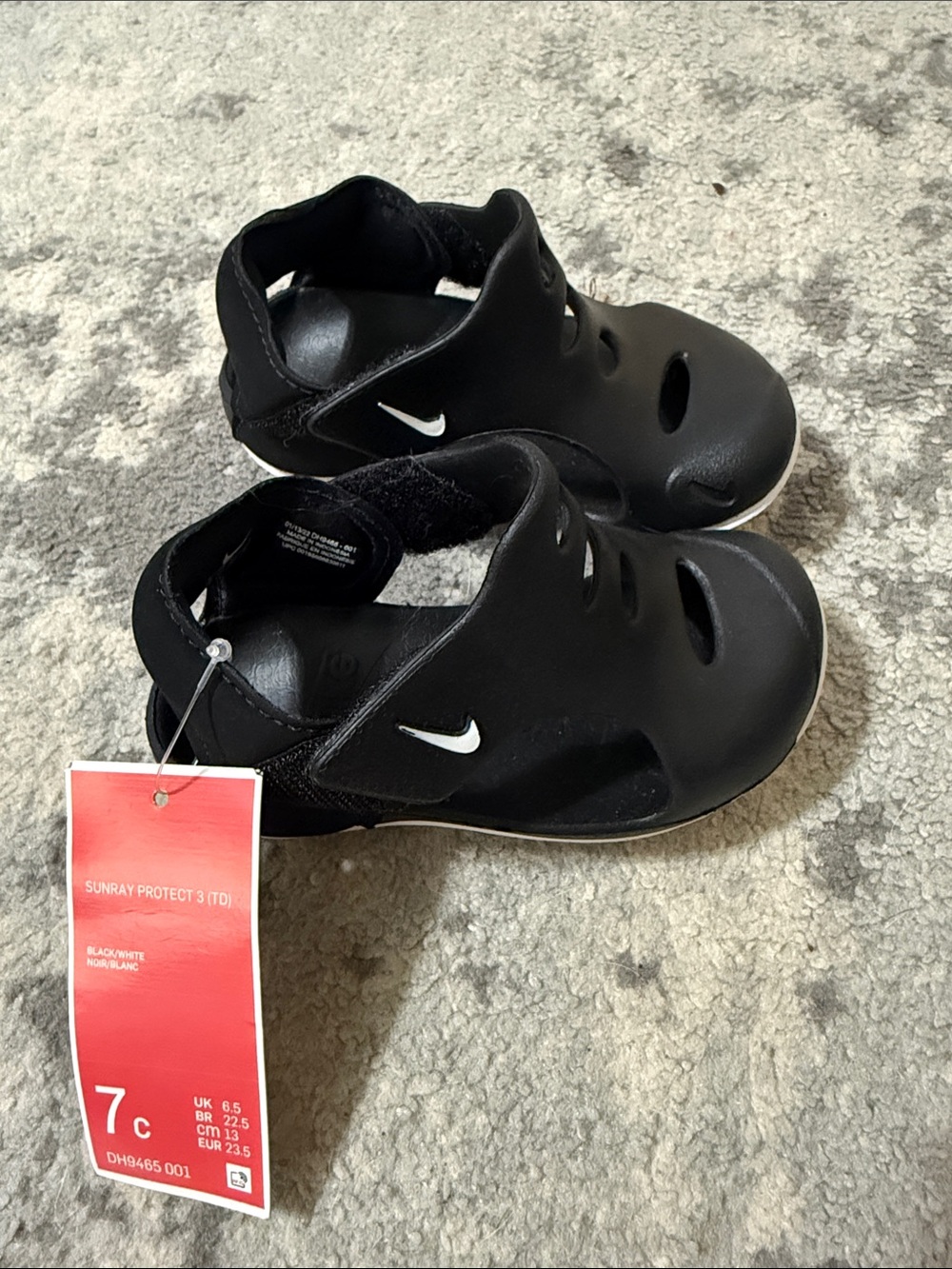 Nike Kids Black Sunray Protect Sandals with White Swoosh